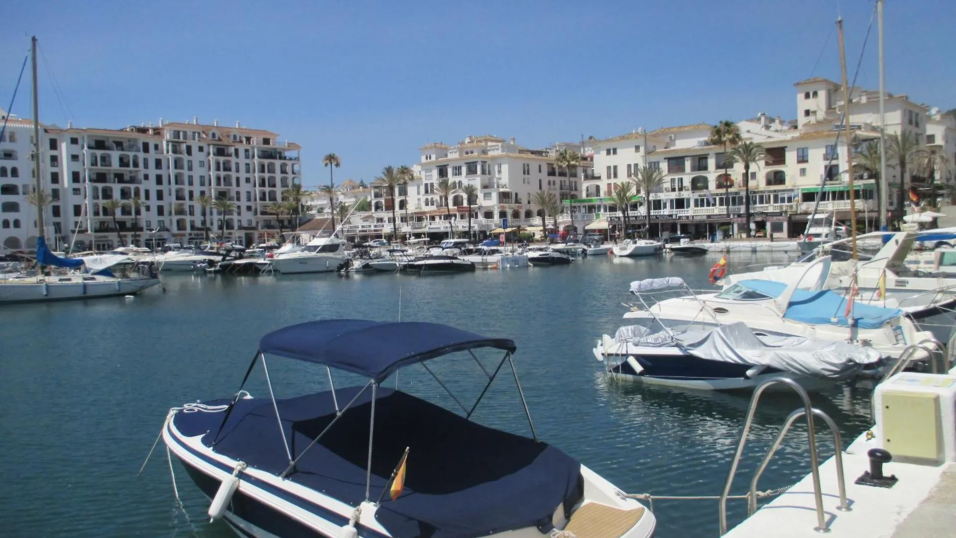 Apartment Playa Los Hidalgos Golf, Manilva